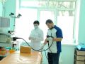 Двухлетнего мальчика, проглотившего электронную плату, спасли врачи в Приморье