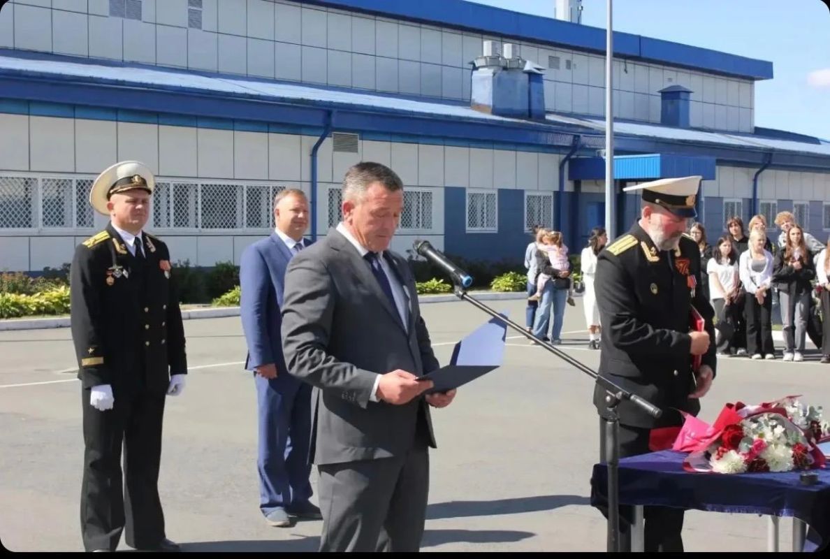 Моряки-пограничники Находки отметили 88-летие отряда сторожевых кораблей Моряки-пограничники Находки отметили 88-летие отряда сторожевых кораблей