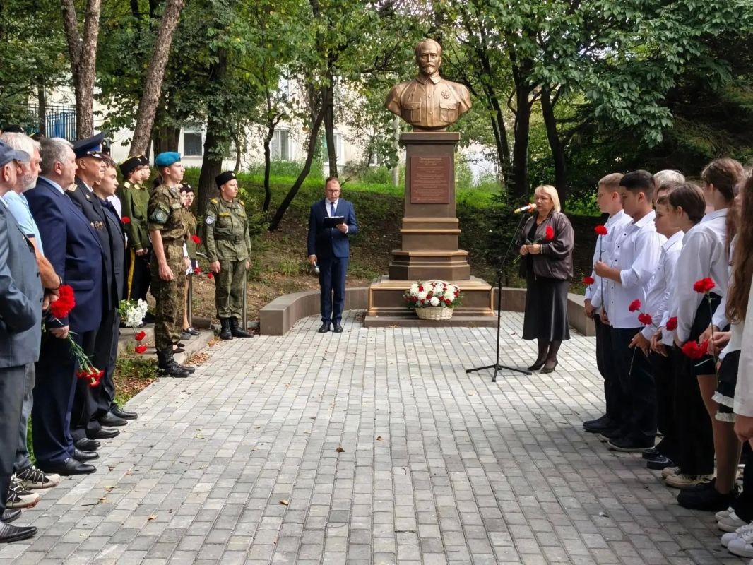 Память Феликса Дзержинского почтили в Находке Память Феликса Дзержинского почтили в Находке