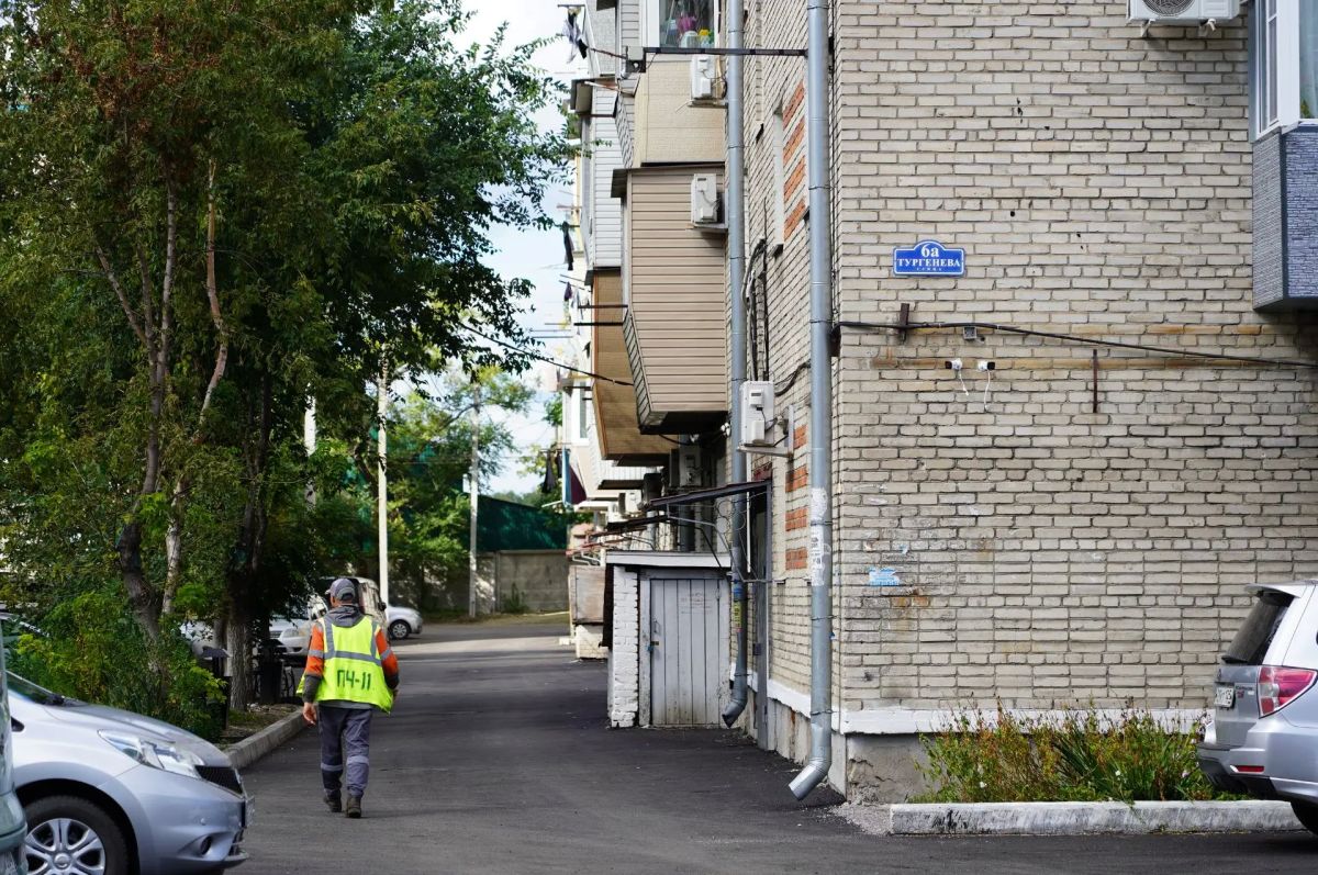 Два двора на Тургенева прошли приёмку после благоустройства Два двора на Тургенева прошли приёмку после благоустройства