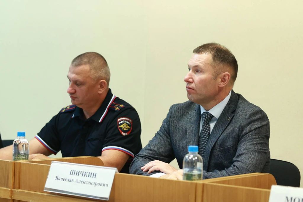 В Приморье стартовала социальная кампания «Продвижение безопасности», которая реализуется благодаря нацпроекту «Инфраструктура для жизни» В Приморье стартовала социальная кампания «Продвижение безопасности», которая реализуется благодаря нацпроекту «Инфраструктура для жизни»