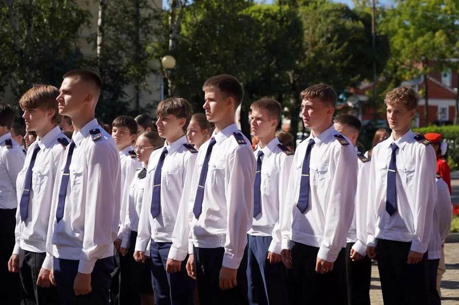 В Уссурийске 80 школьников приняли присягу кадетов Следственного комитета В Уссурийске 80 школьников приняли присягу кадетов Следственного комитета
