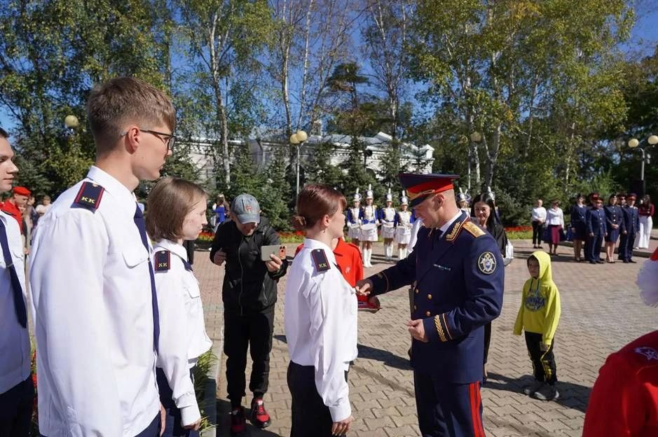 В Уссурийске 80 школьников приняли присягу кадетов Следственного комитета В Уссурийске 80 школьников приняли присягу кадетов Следственного комитета