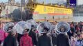 Спектакль "Те, кто из-за моря" мексиканской компании "Фокус — на воздух!" открыл IV Международный Тихоокеанский театральный фестиваль во Владивостоке, передает корреспондент ТАСС