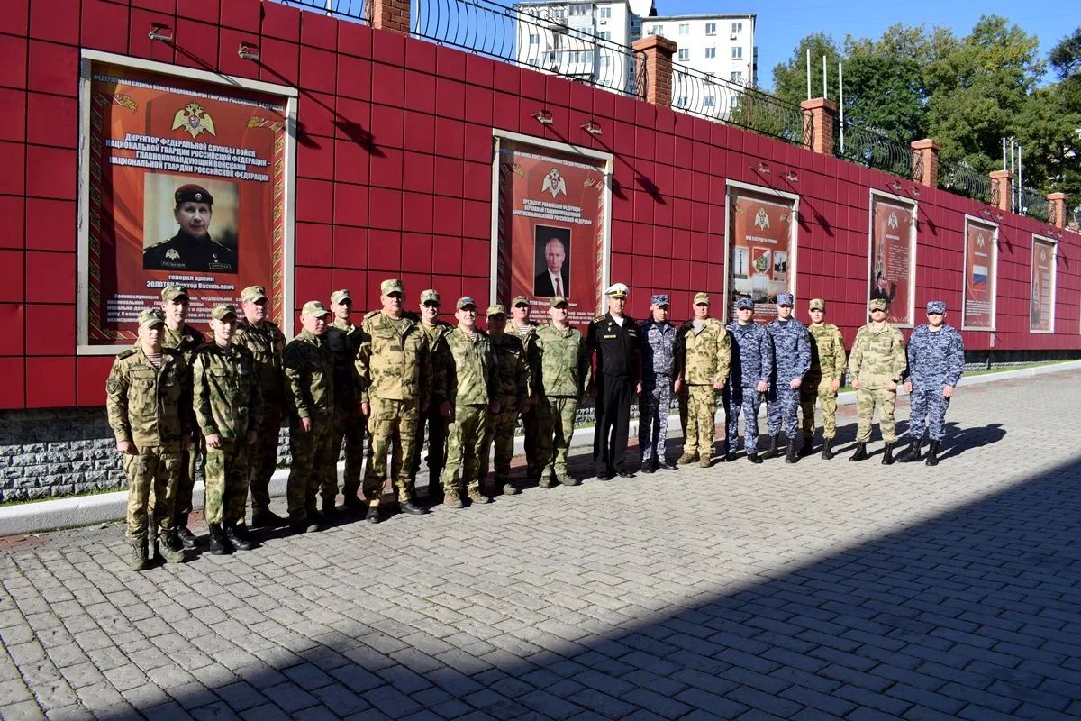 Во Владивостоке состоялся учебно-методический сбор представителей службы артиллерийского вооружения Восточного округа Росгвардии Во Владивостоке состоялся учебно-методический сбор представителей службы артиллерийского вооружения Восточного округа Росгвардии