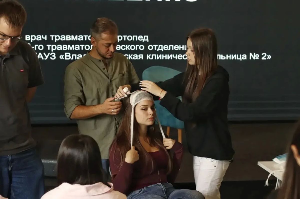 «Карьерный выходной»: знакомимся с профессией изнутри «Карьерный выходной»: знакомимся с профессией изнутри