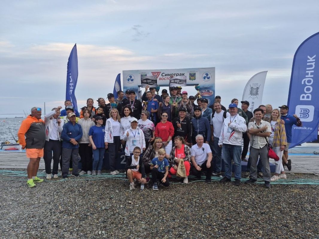 Тунцов общим весом 785 кг выловили участники соревнований во Владивостоке на выходных Тунцов общим весом 785 кг выловили участники соревнований во Владивостоке на выходных
