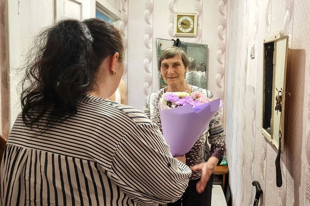 Жительница Находки Анна Александровна Завалишина отмечает 90-летие Жительница Находки Анна Александровна Завалишина отмечает 90-летие