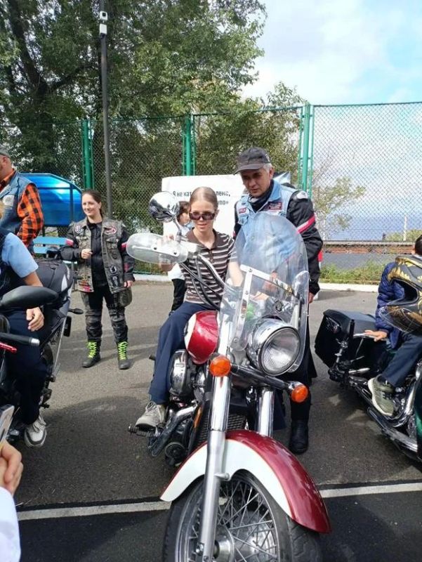 В школе № 52 Владивостока прошёл Единый день безопасности дорожного движения В школе № 52 Владивостока прошёл Единый день безопасности дорожного движения