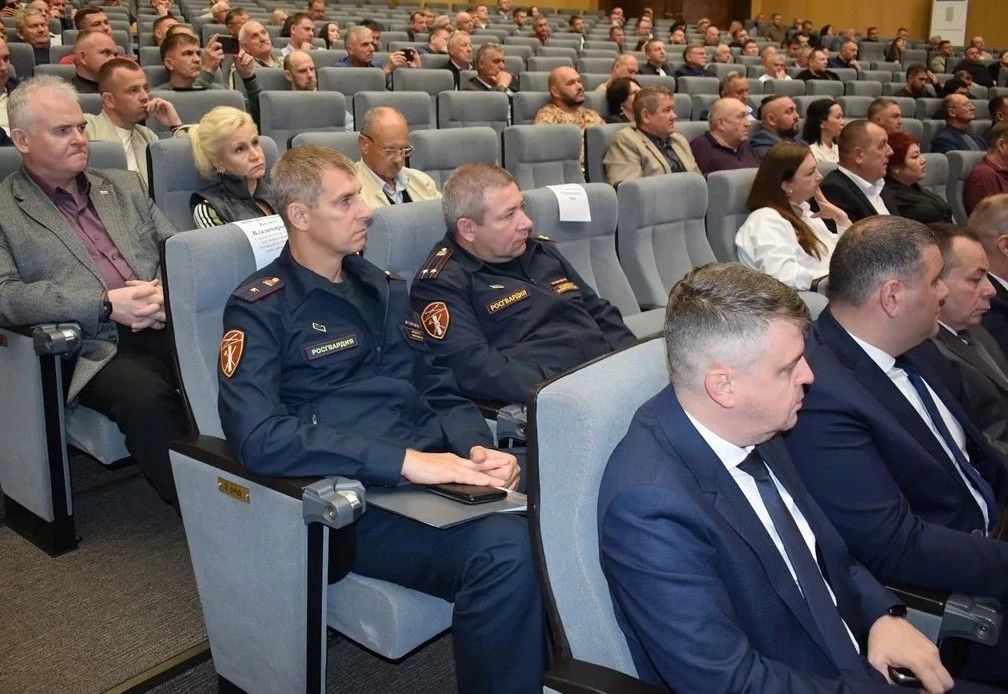 Во Владивостоке состоялось расширенное заседание координационного совета по вопросам частной охранной деятельности при Управлении Росгвардии по Приморскому краю, в котором также приняли участие представители Правительства... Во Владивостоке состоялось расширенное заседание координационного совета по вопросам частной охранной деятельности при Управлении Росгвардии по Приморскому краю, в котором также приняли участие представители Правительства...
