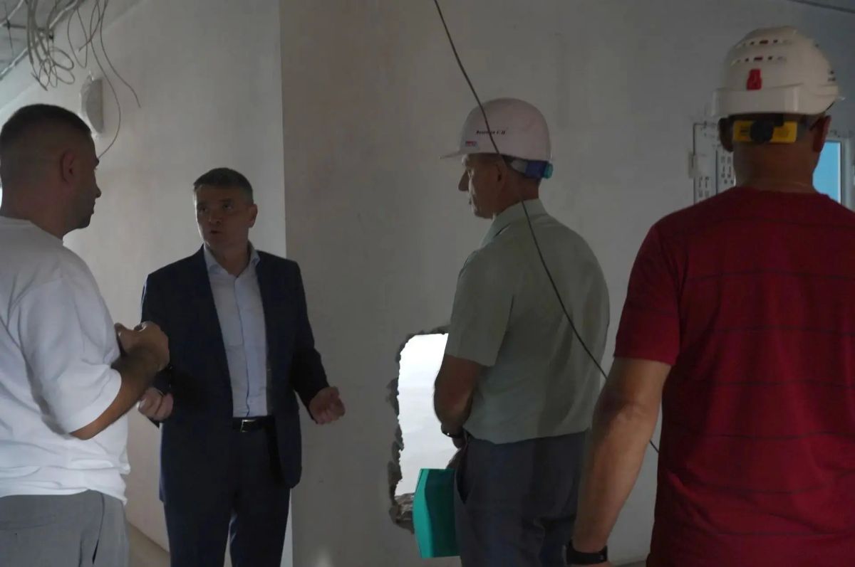 Глава округа Евгений Корж посетил строящиеся и ремонтируемые объекты города Глава округа Евгений Корж посетил строящиеся и ремонтируемые объекты города