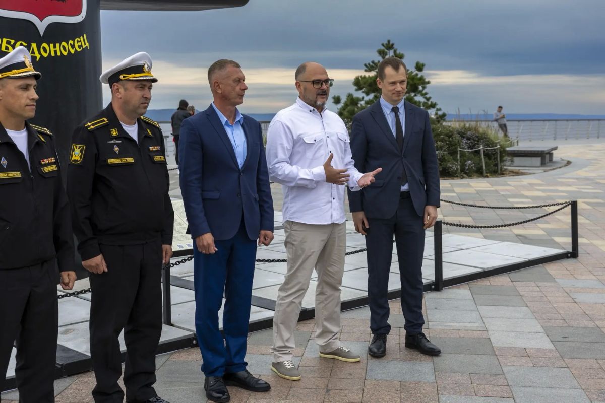 Константин Шестаков: Во Владивостоке открыли экспозицию с рубкой подводного крейсера К-433 Константин Шестаков: Во Владивостоке открыли экспозицию с рубкой подводного крейсера К-433