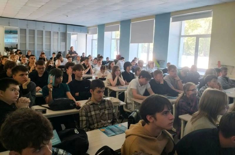 В Артеме Приморского края полицейские и общественники участвуют в акции «Сообщи, где торгуют смертью»