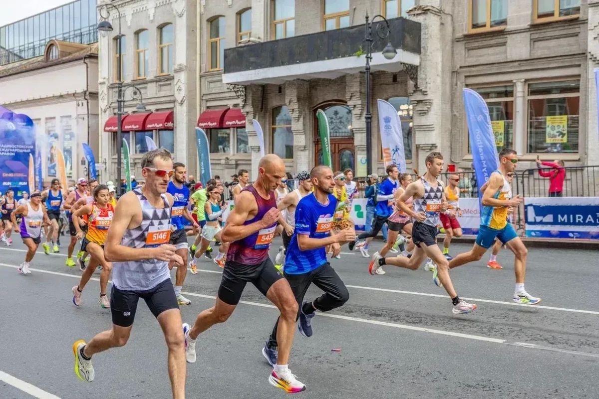 Юбилейный забег: Владивосток встретил 10-й Galaxy Vladivostok Marathon Юбилейный забег: Владивосток встретил 10-й Galaxy Vladivostok Marathon