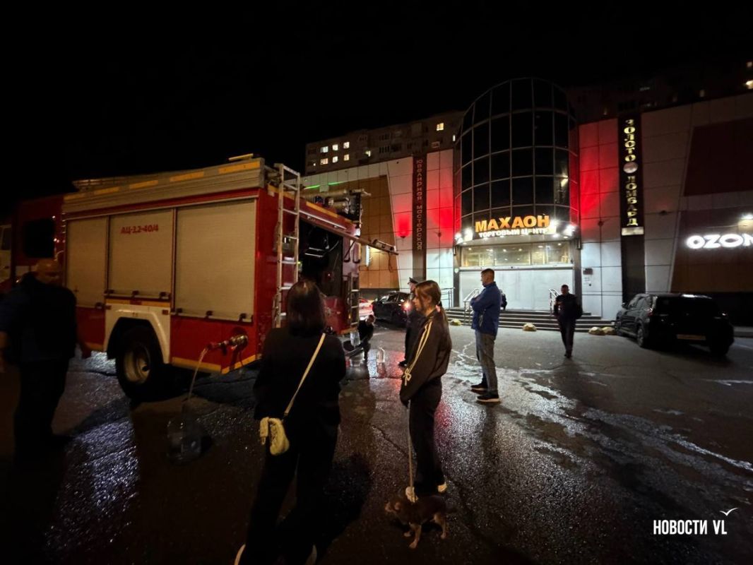 60 тонн воды раздали пожарные горожанам во время большого отключения во Владивостоке 60 тонн воды раздали пожарные горожанам во время большого отключения во Владивостоке