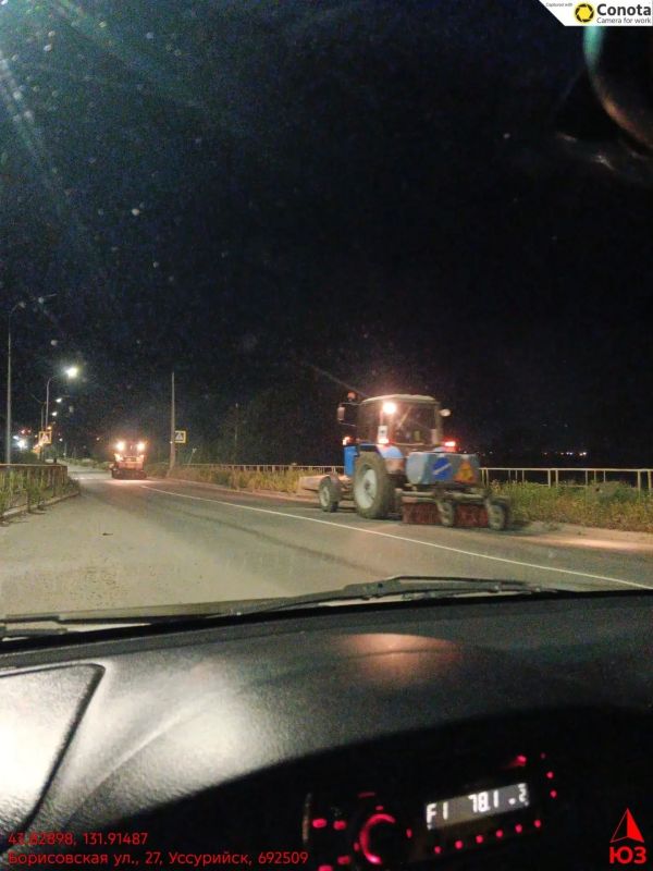 Дорожные службы продолжают плановое содержание улично-дорожной сети Дорожные службы продолжают плановое содержание улично-дорожной сети