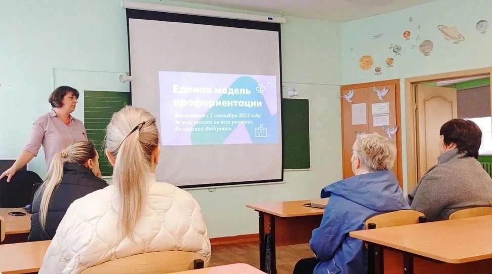 Как помочь ребёнку выбрать профессию и не выбирать её за него? Как помочь ребёнку выбрать профессию и не выбирать её за него?
