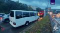 Подтопления образовались во многих районах Владивостока из-за прошедшего ночью дождя, спасатели помогли вытянуть из воды два автобуса и несколько легковых автомобилей местных жителей, сообщили в пресс-службе ГУ МЧС России по...