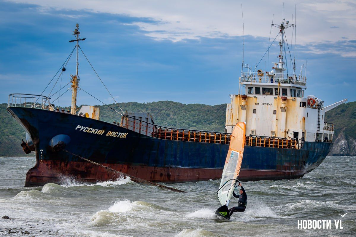 «Звёздный десант», теплоход на маяке, огни на озере и парящая видовая – фотоитоги сентября «Звёздный десант», теплоход на маяке, огни на озере и парящая видовая – фотоитоги сентября