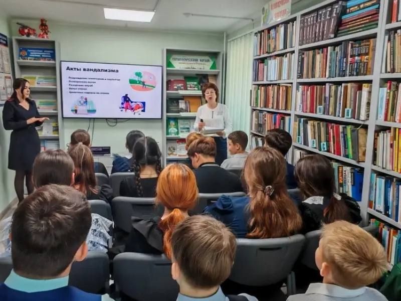 Госавтоинспекция Владивостока устанавливает обстоятельства смертельного ДТП Госавтоинспекция Владивостока устанавливает обстоятельства смертельного ДТП