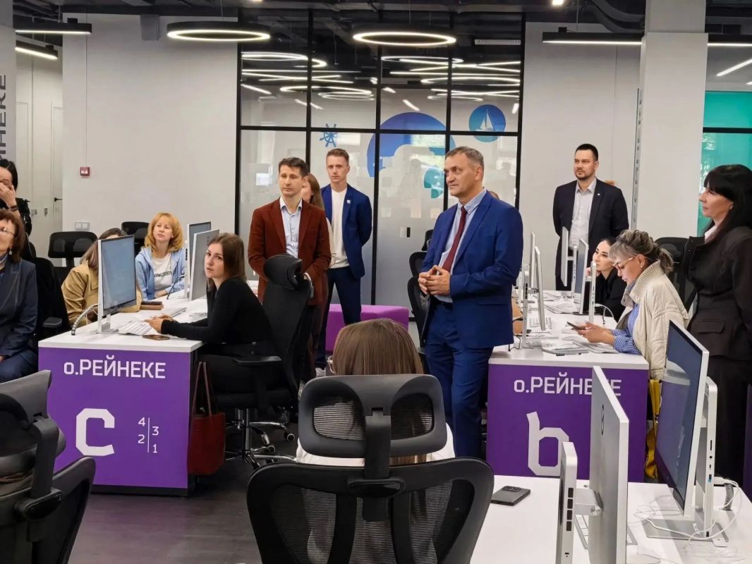 В Приморье завершился двухдневный интенсив по применению ИИ в госуправлении: обучение прошли 65 специалистов В Приморье завершился двухдневный интенсив по применению ИИ в госуправлении: обучение прошли 65 специалистов