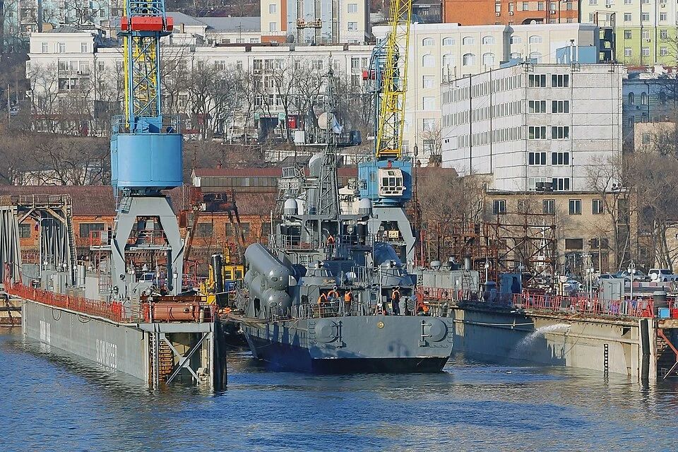 СУХОЙ ДОК "ДАЛЬЗАВОДА" БЫЛ ЗАПУЩЕН 129 ЛЕТ НАЗАД СУХОЙ ДОК "ДАЛЬЗАВОДА" БЫЛ ЗАПУЩЕН 129 ЛЕТ НАЗАД