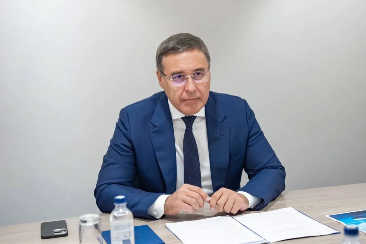 Валерий Фальков в Приморском крае проконтролировал ход строительства двух современных научно-исследовательских судов неограниченного района плавания