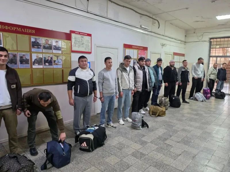 Из Приморского края выдворены 36 иностранцев, нарушивших российское законодательство Из Приморского края выдворены 36 иностранцев, нарушивших российское законодательство