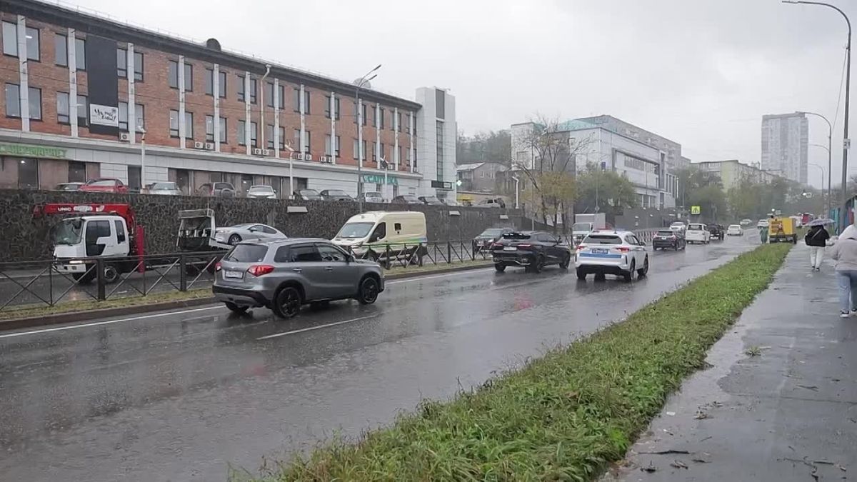 Во Владивостоке по состоянию на 14 часов выпало 67 мм осадков, что составляет месячную норму