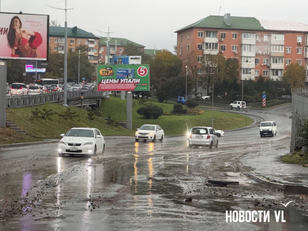 В районе стадиона Строитель откачали воду В районе стадиона Строитель откачали воду