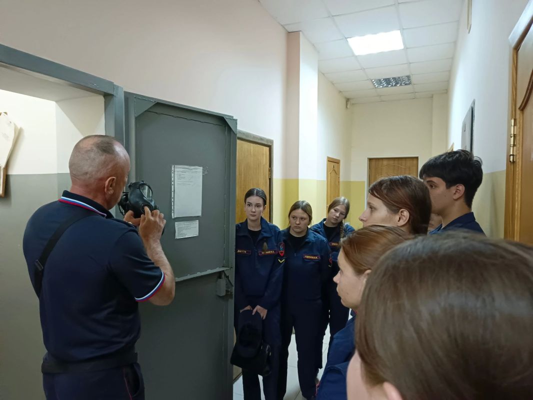 Во Владивостокском ЛУ МВД России на транспорте прошел День открытых дверей для студентов Во Владивостокском ЛУ МВД России на транспорте прошел День открытых дверей для студентов