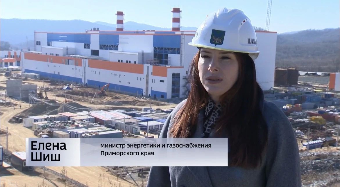 Самый красивый министр Приморья вернулась из недолгой опалы отставки