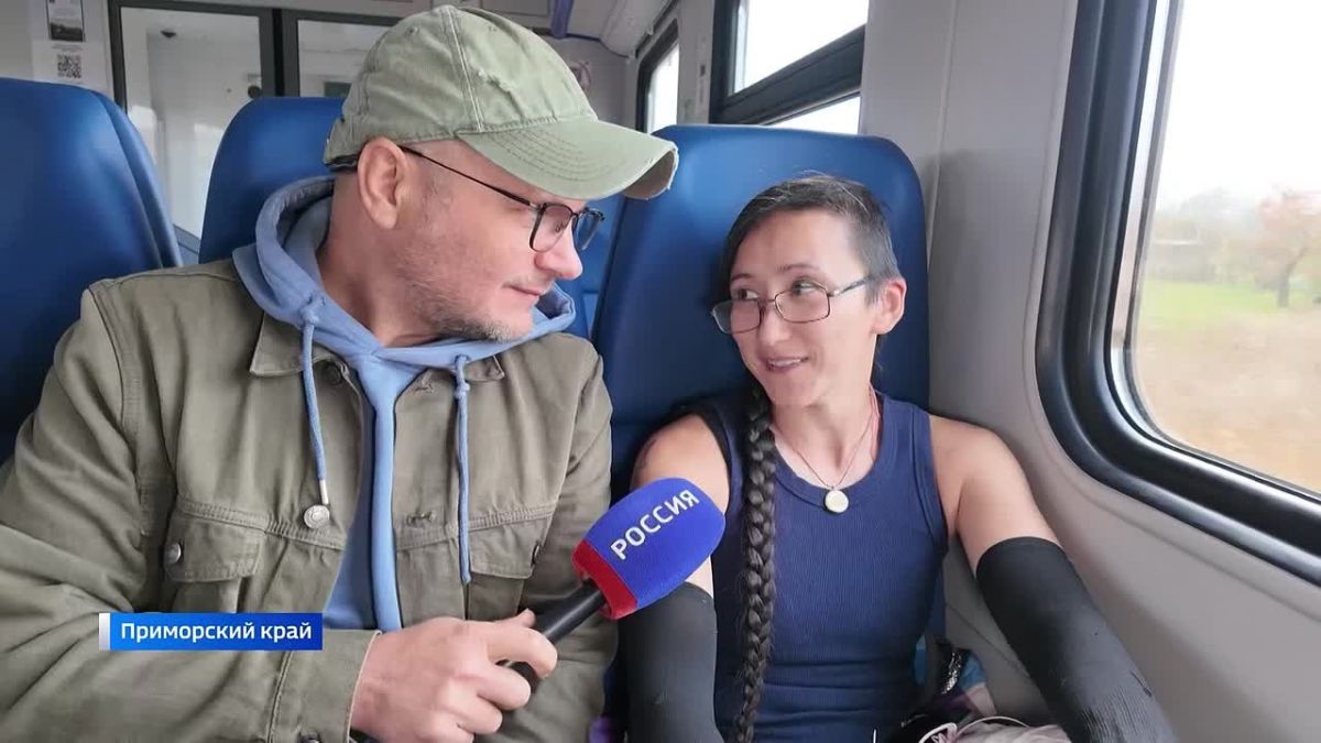 Осень в Приморье - пора походов! Погода тёплая, тайга яркая - самое время уйти в лес и подняться на сопку