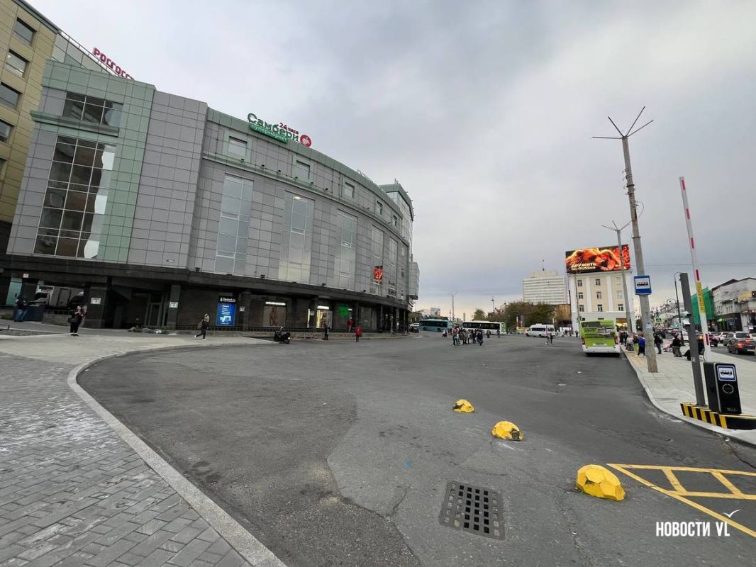 Шлагбаум для автобусов на Семёновской временно не работает и пропускает нарушителей Шлагбаум для автобусов на Семёновской временно не работает и пропускает нарушителей