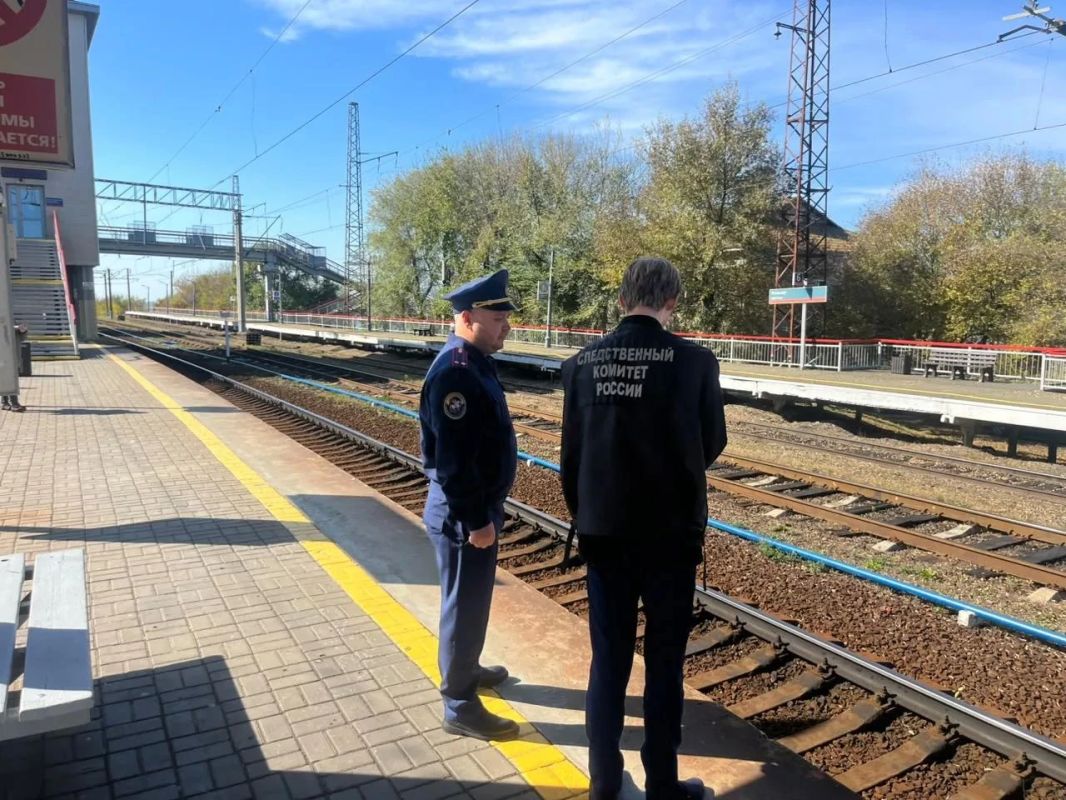 Подросток потерял сознание и упал на рельсы во Владивостоке
