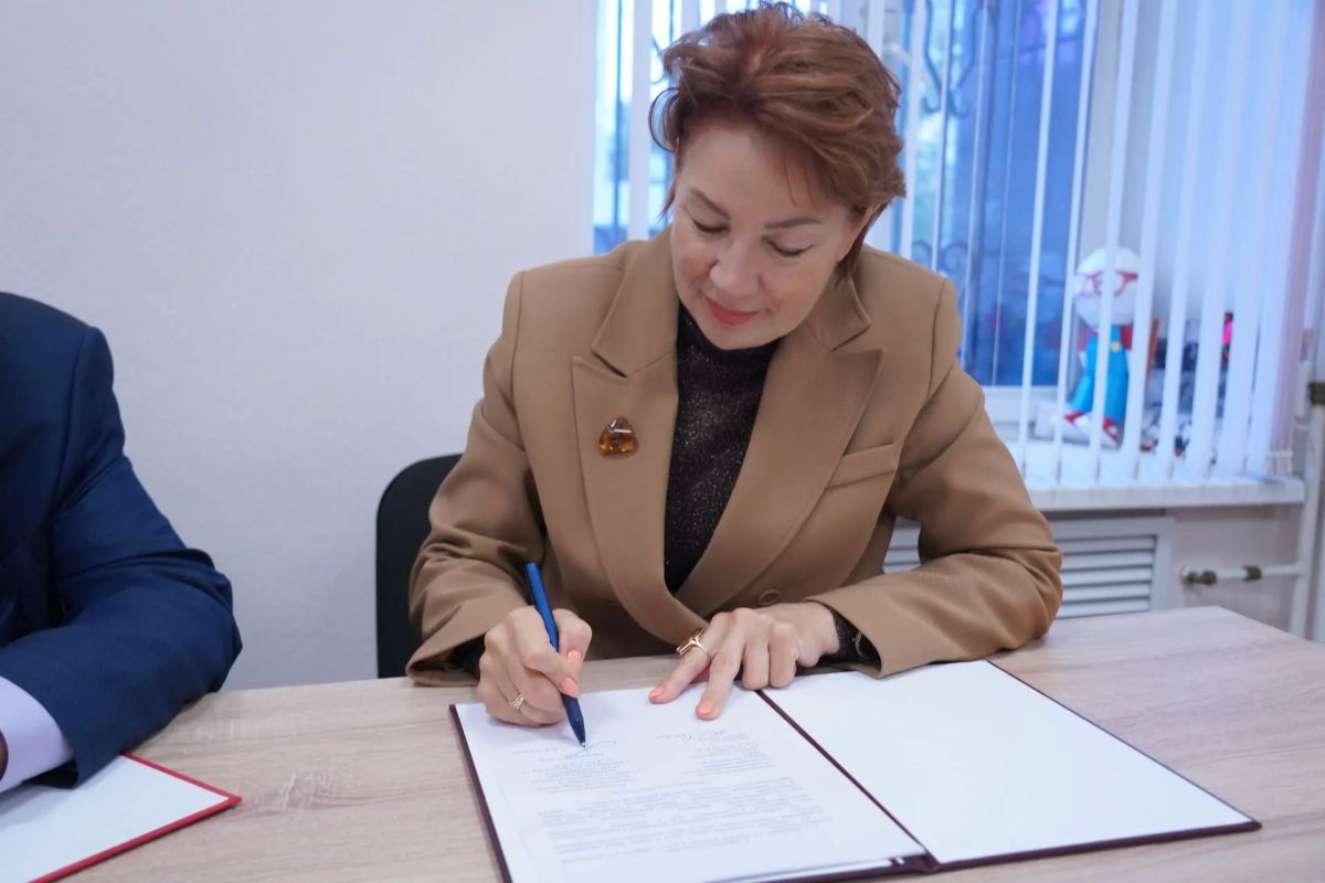 В Приморье ветераны органов внутренних дел и уголовно-исполнительной системы подписали соглашение о сотрудничестве В Приморье ветераны органов внутренних дел и уголовно-исполнительной системы подписали соглашение о сотрудничестве