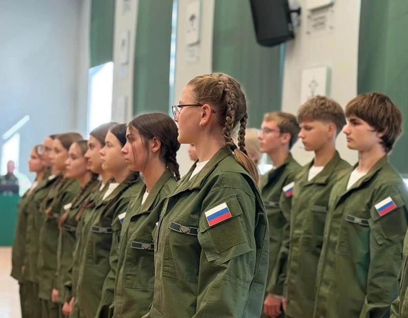 Курсанты Центра «ВОИН» в Приморье получили знаки отличия Курсанты Центра «ВОИН» в Приморье получили знаки отличия