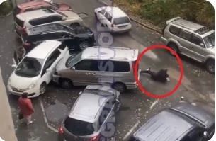 "На ногах не стоит": пьяный водитель устроил массовое ДТП во Владивостоке Пьяный водитель за рулем автомобиля...