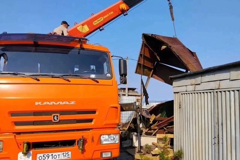 С начала осени во Владивостоке пошло под снос 75 незаконных объектов С начала осени во Владивостоке пошло под снос 75 незаконных объектов