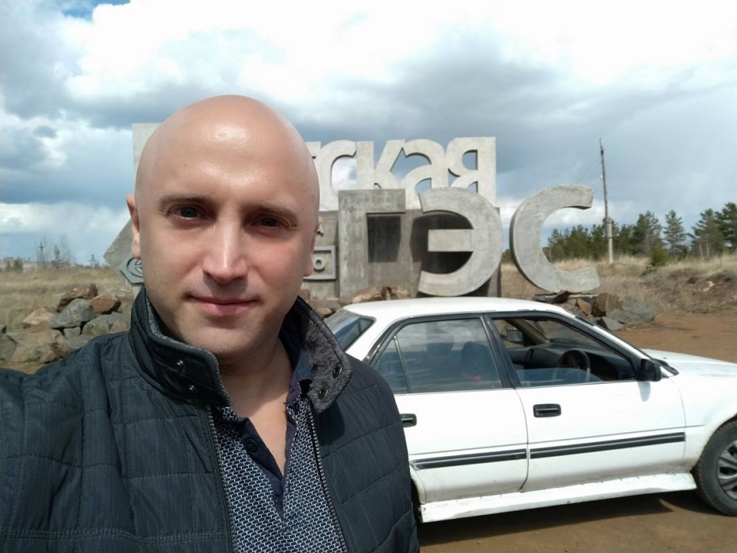 Грэм Филлипс: С днем автомобилиста!!! Я поздравляю всех своих коллег-водителей, механиков, эвакуаторщик, шиномонтаж и заправщик ребят!! Грэм Филлипс: С днем автомобилиста!!! Я поздравляю всех своих коллег-водителей, механиков, эвакуаторщик, шиномонтаж и заправщик ребят!!