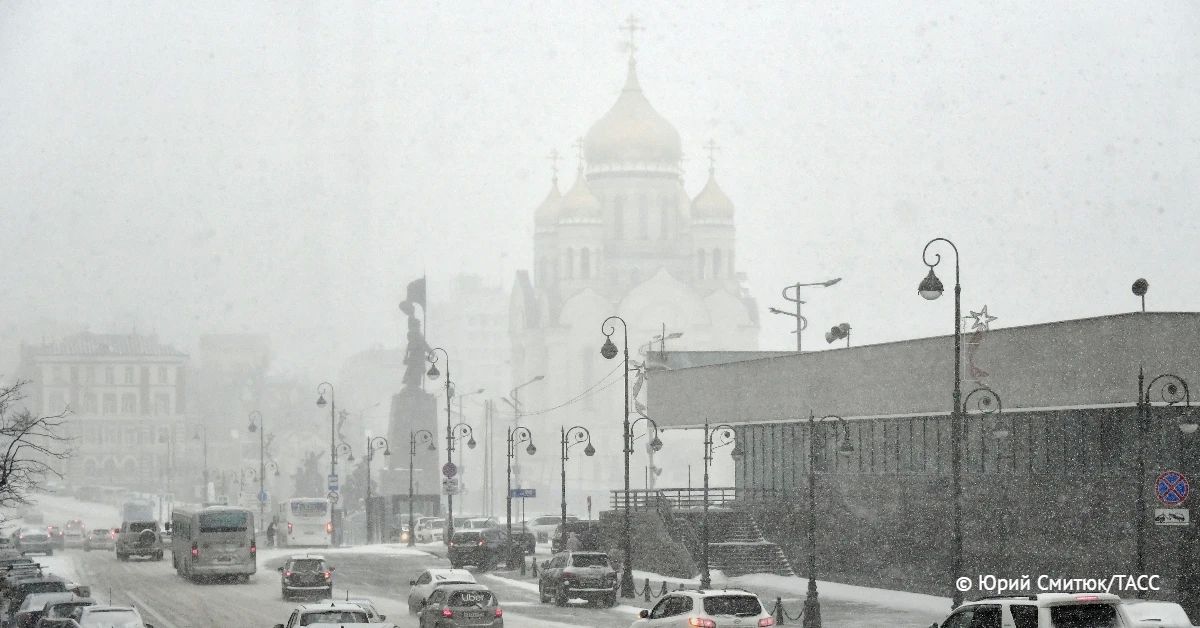 Первый снег может пойти в Приморье 1 ноября, сообщил начальник Примгидромета Борис Кубай