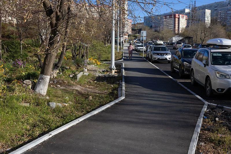Новые переходы, остановки и тротуары делают во Владивостоке по нацпроекту Новые переходы, остановки и тротуары делают во Владивостоке по нацпроекту