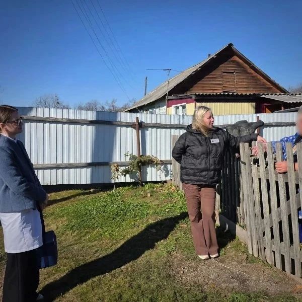 Забота стучится в дверь: фельдшеры Лесозаводска проводят подворовые обходы