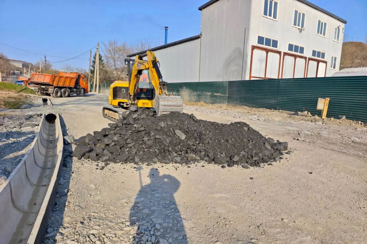 На Выселковой начался новый этап дорожного ремонта На Выселковой начался новый этап дорожного ремонта