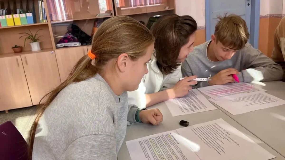 Королева Елизавета II пожелала школьникам Яковлевского округа успехов в изучении английского Королева Елизавета II пожелала школьникам Яковлевского округа успехов в изучении английского