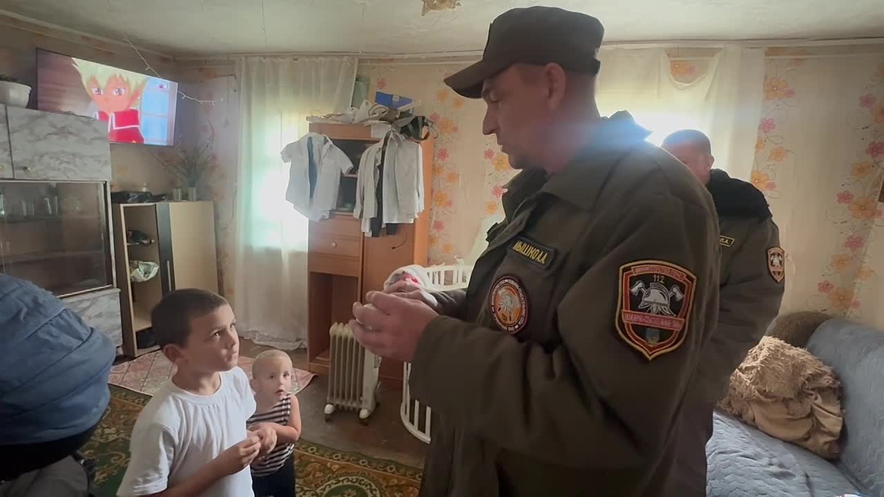Дымовые извещатели бесплатно устанавливают в домах приморских семей