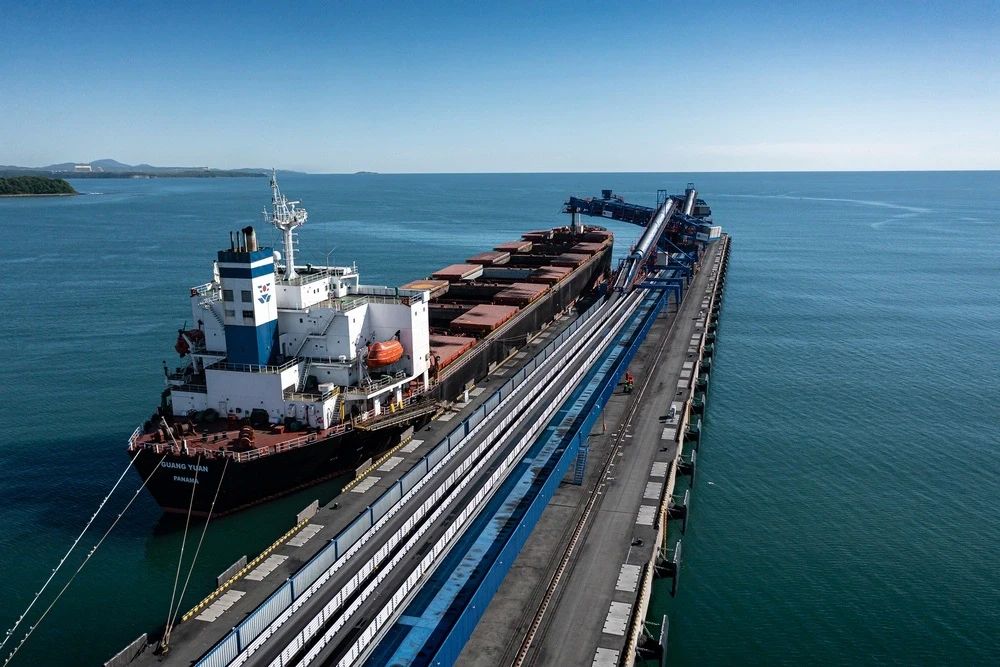 Морской порт «Суходол» начал работу по повышению производительности труда Морской порт «Суходол» начал работу по повышению производительности труда