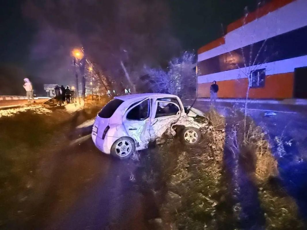 В Уссурийске столкнулись Nissan March и Honda Accord, погибли мужчина и двухлетний ребёнок В Уссурийске столкнулись Nissan March и Honda Accord, погибли мужчина и двухлетний ребёнок